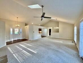 144 Gigi Ln in Loudon, TN - Building Photo - Building Photo