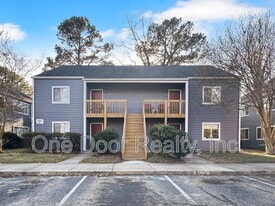 1203 Jamestown Rd in Williamsburg, VA - Building Photo
