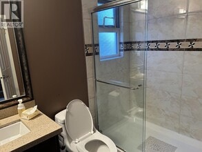 5510 Rumble St in Burnaby, BC - Building Photo - Building Photo