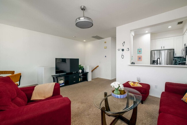 2983 Paseo Almiar