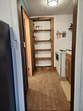419 Kit Carson Rd in Taos, NM - Foto de edificio - Building Photo