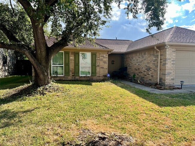 1511 Brook Meadow Dr in La Porte, TX - Building Photo - Building Photo