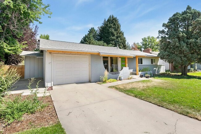 1125 Robertson St in Fort Collins, CO - Building Photo - Building Photo