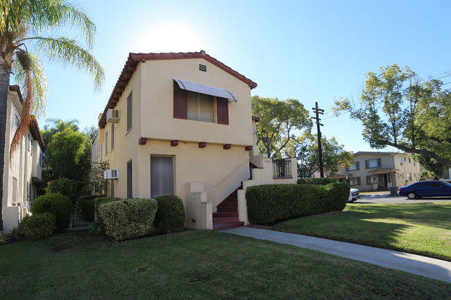 1100 N Maryland Ave in Glendale, CA - Building Photo - Building Photo