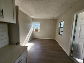 321 N K St in Lake Worth Beach, FL - Building Photo - Building Photo