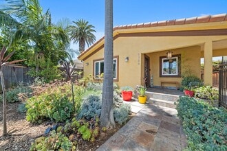 1659 Ellsmere Ave in Los Angeles, CA - Foto de edificio - Building Photo