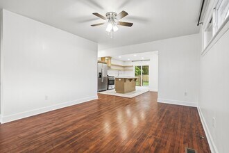 3831 Hottinger Ave in North Charleston, SC - Building Photo - Building Photo