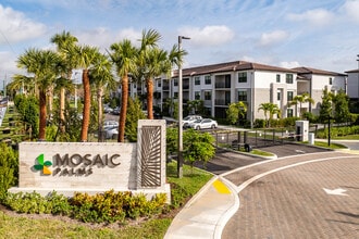 Mosaic Palms in Wellington, FL - Building Photo - Building Photo