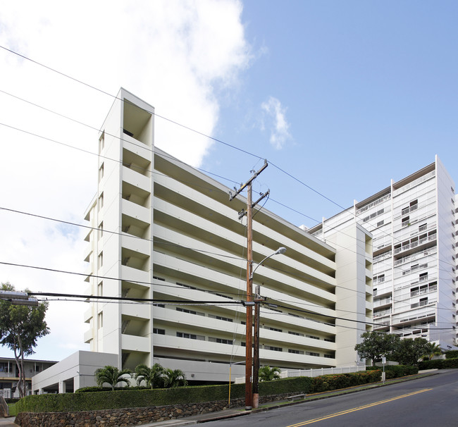 Westview Plaza in Honolulu, HI - Building Photo - Building Photo