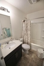 216 Old Bay Dr in Pataskala, OH - Building Photo - Building Photo