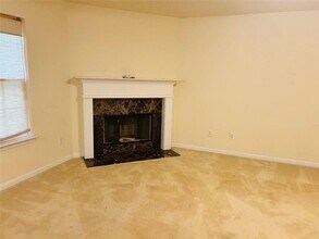 2920 Centerglen Ln in Cumming, GA - Foto de edificio - Building Photo