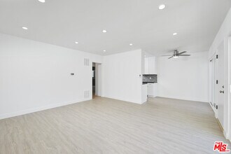 1007 Ocean Park Blvd in Santa Monica, CA - Building Photo - Building Photo