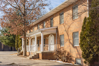 526 Oak Glen Dr in Warsaw, IN - Building Photo - Primary Photo