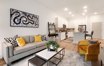 The Darnell in Norcross, GA - Foto de edificio - Building Photo