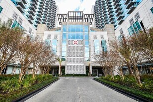 5925 Almeda Rd in Houston, TX - Building Photo