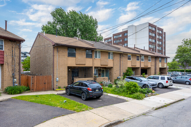 1305 N Orianna St in Philadelphia, PA - Building Photo - Building Photo