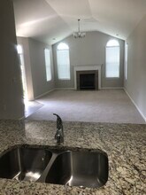 1610 E Southfield Cir in Memphis, TN - Building Photo - Building Photo