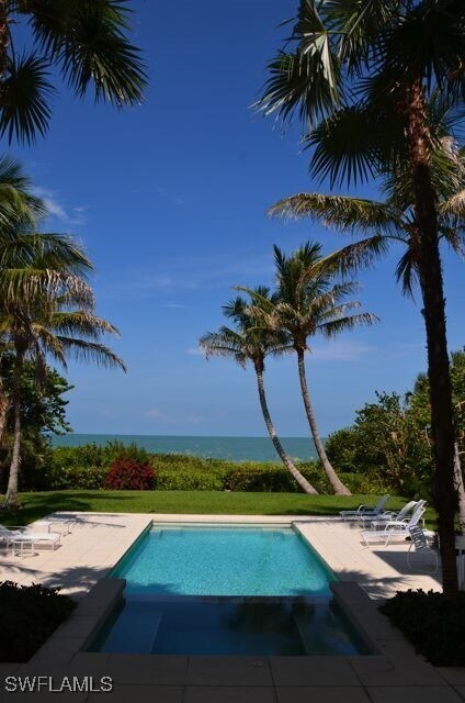 property at 56 Gulf Shore Blvd S