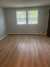 475 Falmouth Rd, Unit 475 Falmouth Rd. #1 in Windham, ME - Building Photo - Building Photo