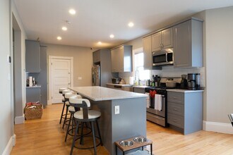 49 Montvale St, Unit 1 in Boston, MA - Building Photo - Building Photo