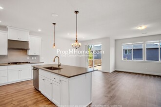 8206 SE 160th Ave in Portland, OR - Building Photo - Building Photo