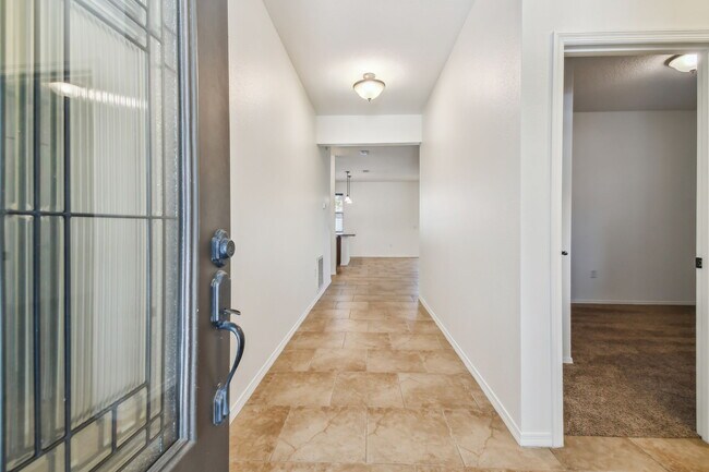 1232 Canyon Oaks Dr in Brandon, FL - Building Photo - Building Photo