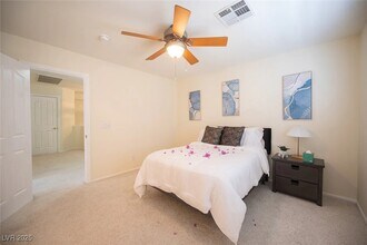 9448 Lugo St in Las Vegas, NV - Foto de edificio - Building Photo