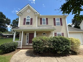 5813 Huckleberry Ct in Winston-Salem, NC - Building Photo