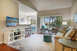 272 Village Blvd in Tequesta, FL - Building Photo - Building Photo