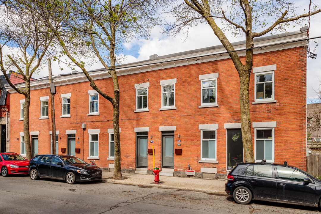 2481 De Coleraine St in Montréal, QC - Building Photo