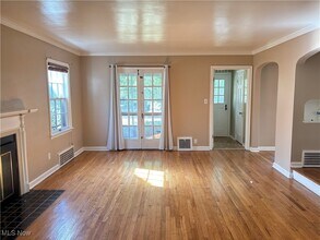 3551 Antisdale Ave in Cleveland Heights, OH - Foto de edificio - Building Photo