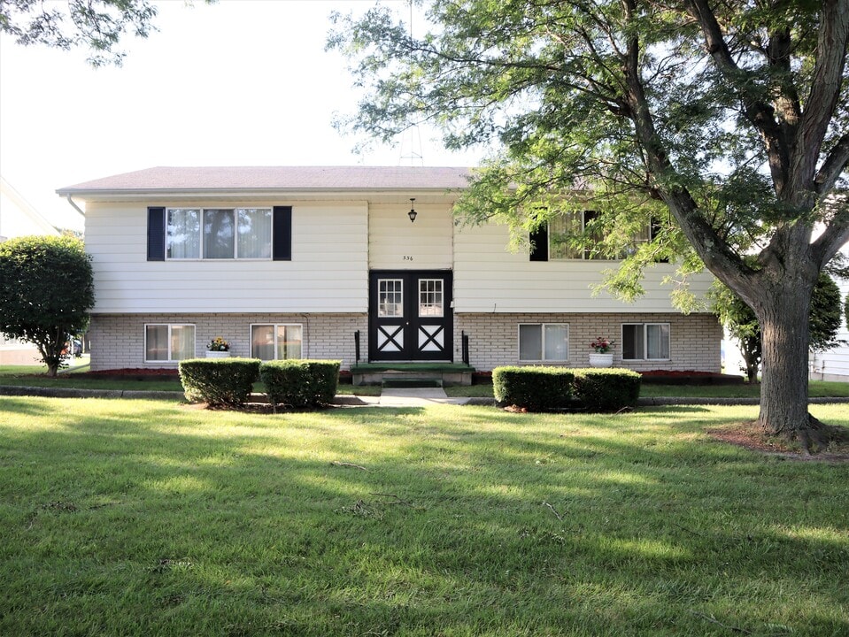 Hazel Park Apartments in Mount Morris, MI - Foto de edificio