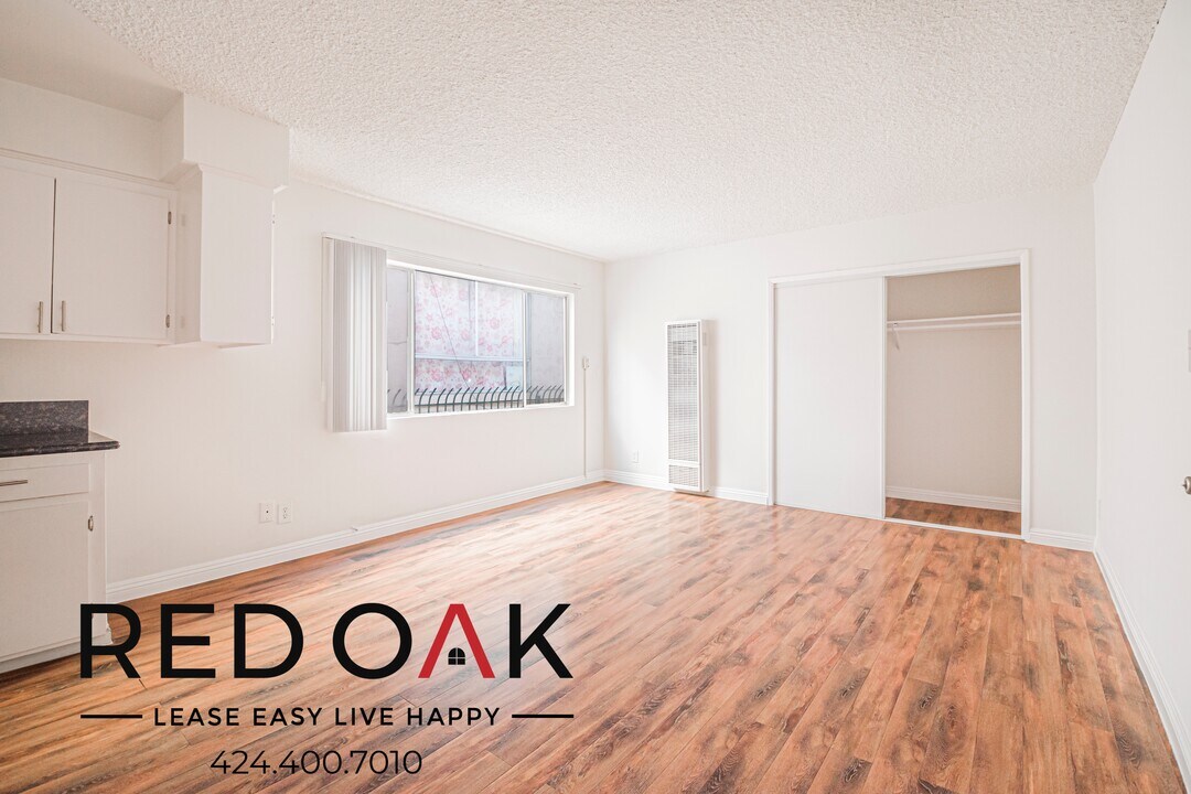 840 S Carondelet St in Los Angeles, CA - Building Photo