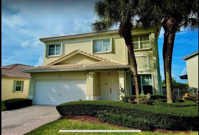 17025 NW 20th St in Pembroke Pines, FL - Building Photo - Building Photo
