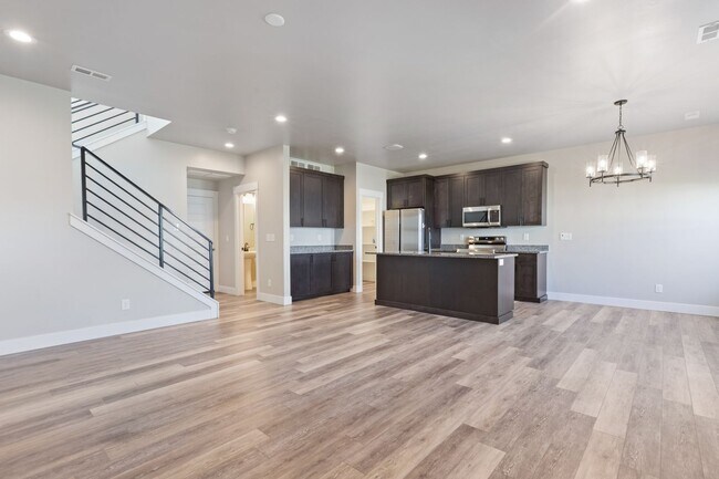 1413 Pinecrest Trl in Ammon, ID - Building Photo - Building Photo