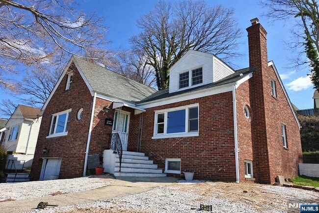 118-120 Nolton Street Unit 1 in Belleville, NJ - Building Photo - Building Photo