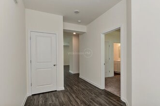 7125 Wheyfield Dr in Charlotte, NC - Building Photo - Building Photo