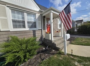 296 High St in Metuchen, NJ - Building Photo - Building Photo