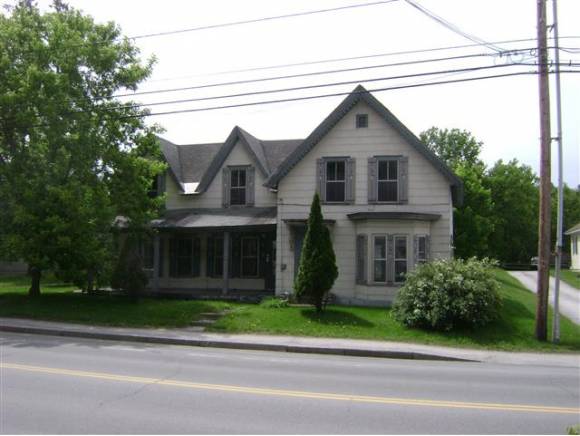 61 Meadow St in Littleton, NH - Foto de edificio - Other