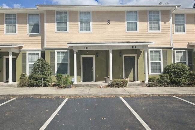 property at 2508 SW 35th Pl