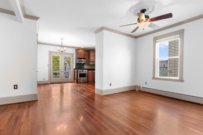 property at 13 Maryland St