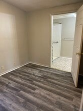 5421 N 37th St in Omaha, NE - Building Photo - Building Photo