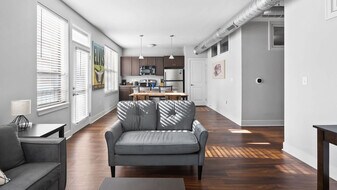 235 S Delaware St in Indianapolis, IN - Building Photo