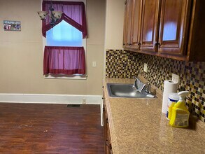 1211 Wood St in Bethlehem, PA - Building Photo - Building Photo