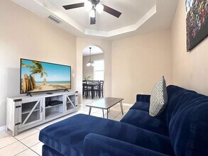 160 Minniehaha Cir in Haines City, FL - Building Photo - Building Photo