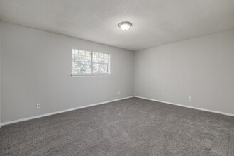 Veracruz Apartments in Forest Park, GA - Foto de edificio - Interior Photo