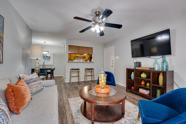 Southern Oaks in Fort Worth, TX - Foto de edificio - Building Photo