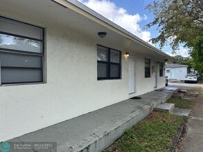 2001 Dewey St in Hollywood, FL - Building Photo - Building Photo