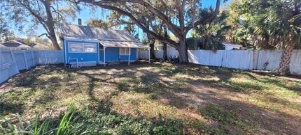 821 Newton Ave S in St. Petersburg, FL - Building Photo - Building Photo