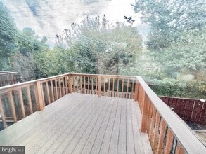 509 Dakota Dr in Herndon, VA - Building Photo - Building Photo